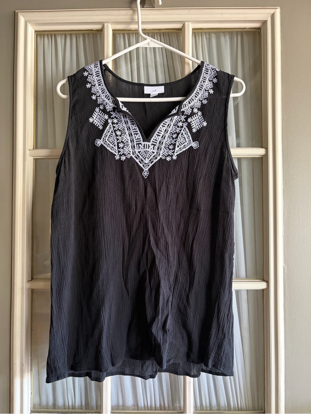 J. Jill Black Embroidered V-Neck Sleeveless Top